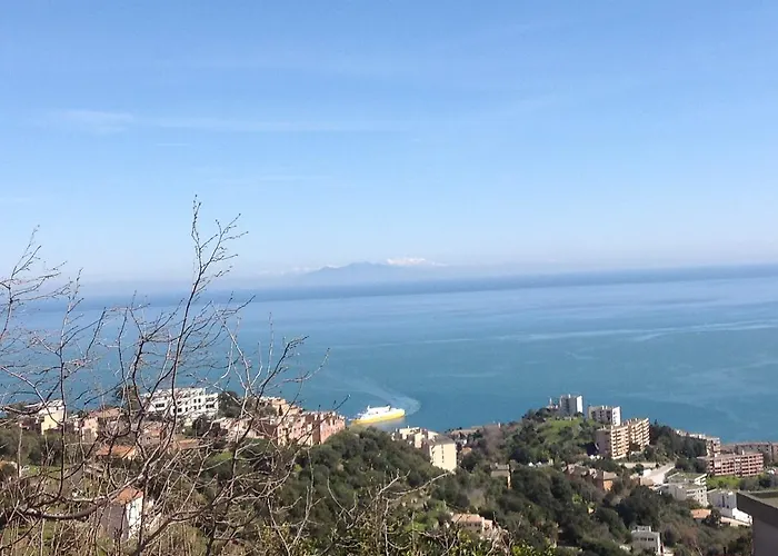 Pergola דירה בסטיה